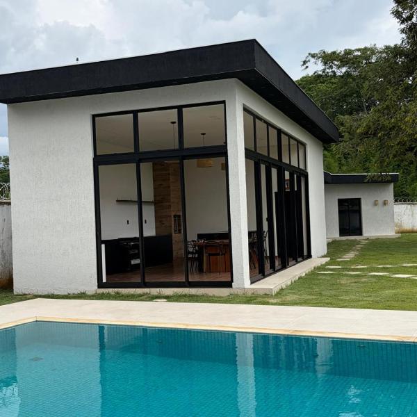 Chalé Privativo com Piscina e Área Gourmet - Foto 4