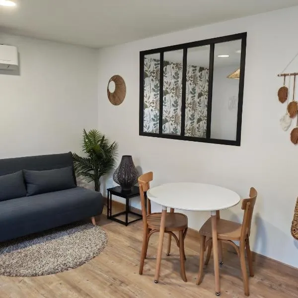 Roger's appartement, hotel em Larrivière