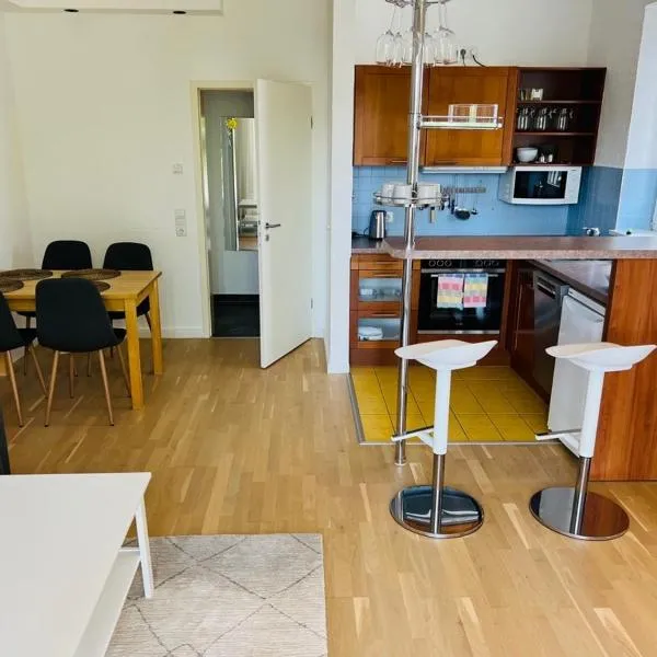 Schöne barrierefreie Ferienwohnung bis zu 4 Personen, Hotel in Worbis