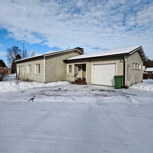 Simple Cozy House, hotelli kohteessa Raahe