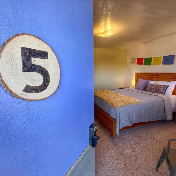 Bluff में, होटल King Five Mokee Motel Pets OK Shared Kitchen