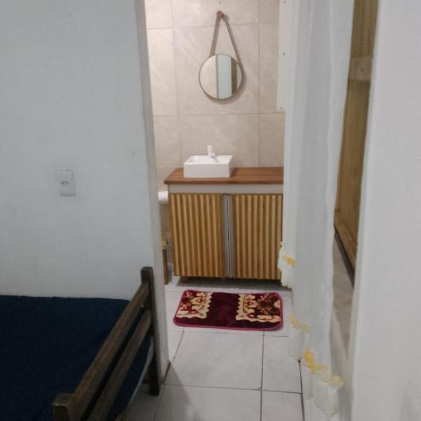 Aconchegante , espaçosa, acomoda 10 pessoas , centralizada perto da praia - Foto 3