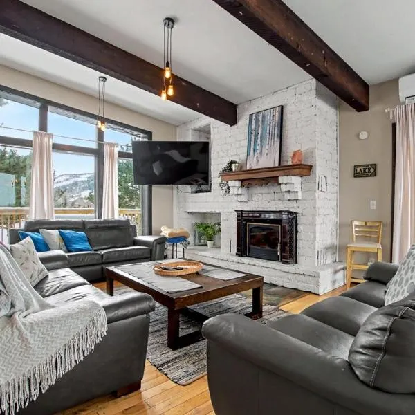 Northview-Blue Mountain-Sauna-Firepit-Balcony-Parking, hotel i Blue Mountains