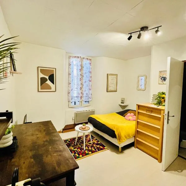Le Cocon 54 Studio à Rives Parking facile, хотел в Rives