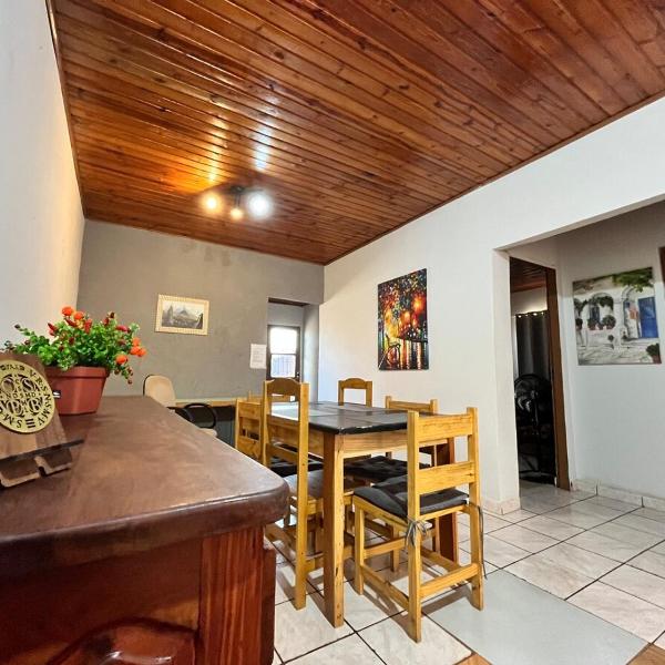 Casa para Família próximo do centro com Garagem - Foto 4