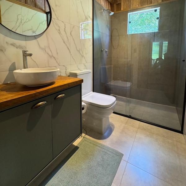 Air-conditioned cabin with fireplace and hot tub! - Foto 2