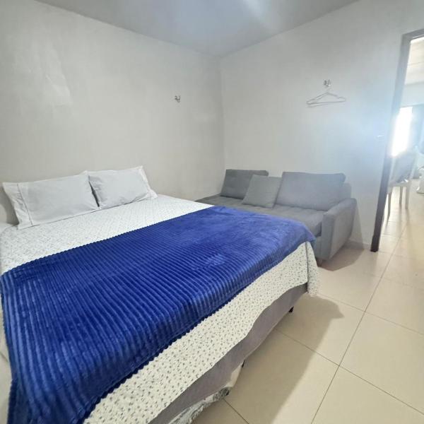 Casa com Suíte e Ar Condicionado 200mts da praia - Foto 2