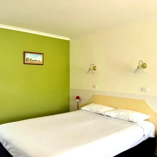 Hepburn Springs Motor Inn, hotel di Hepburn Springs