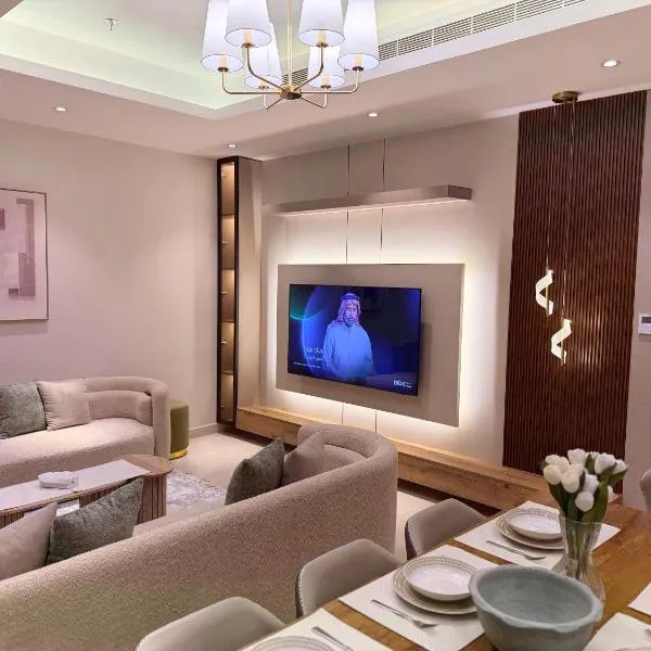 Cozy Modern Family Coastal Stay - Walk to Beach in Minutes شقة ساحلية عصرية ومريحة للعوائل- دقائق سيرا إلى الشاطيء, hotel a Dammam