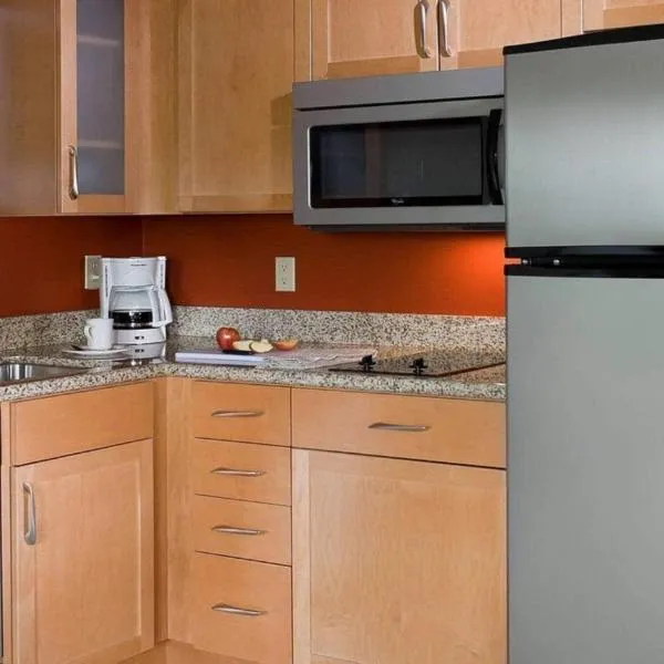 MainStay Suites Appleton Airport - Fox River Mall Area，阿普爾頓的飯店