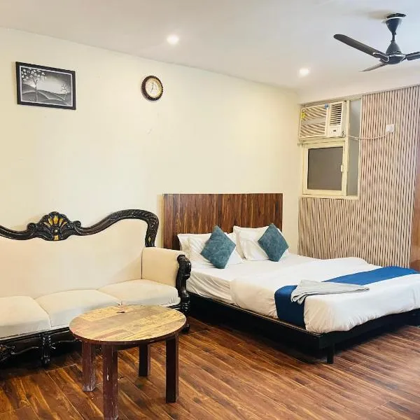 Hotel Poonam Vilas - Near Fortis Vasant Kunj, hotel sa New Delhi