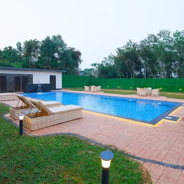 B Town Resort Near Infopark Kakkanad, hotelli Kochissa