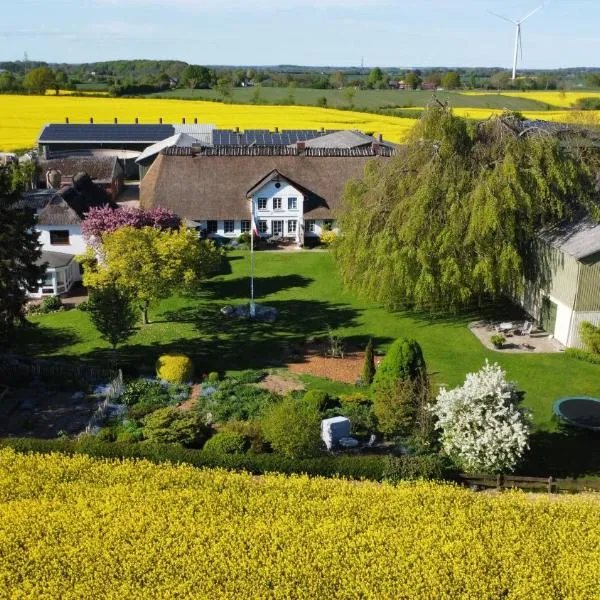 Ferienhof Martens, hotel u gradu Sörup