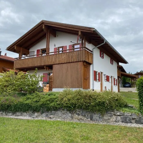 Feriendorf Via Claudia Haus Heimatliebe, hotel u gradu Lehbruk