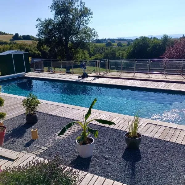 Bel-Air des Collines, hotell i Saint-Martin-dʼAoût