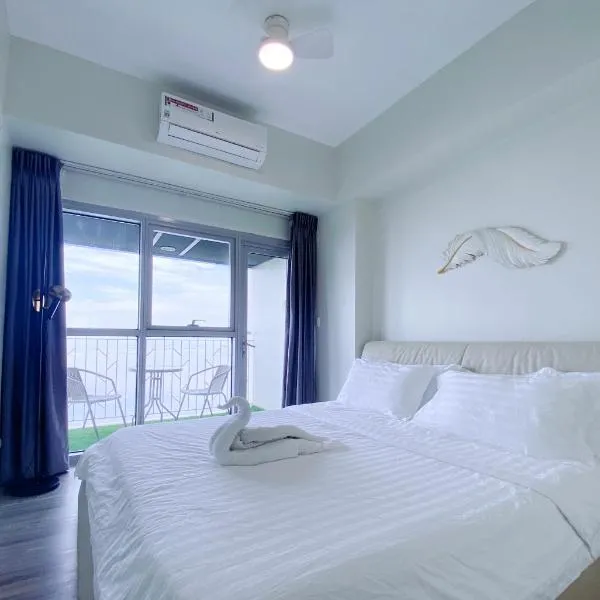 Luxurious 2BR with Perfect Oceanview Near Airport Solair Okada MOA Free Parking, hotel en Manila