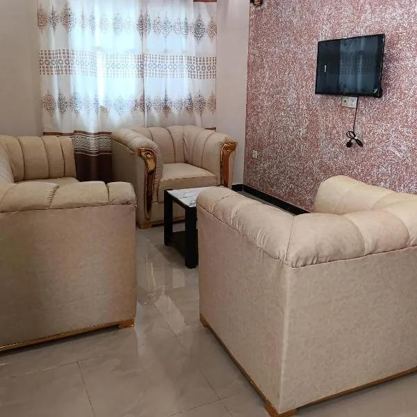 Guest House ETE-D Plus, готель у місті Bohicon