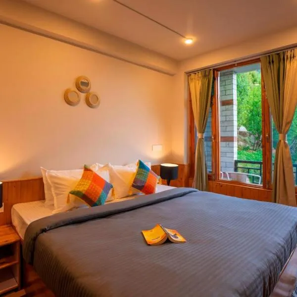 Hotel Mount view By Oscar Hotels Chain Near Club House Road Manali Luxury Rooms Best Hotel In Manali !!!!!: Manāli şehrinde bir otel