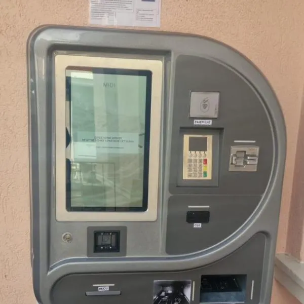 Hôtel du Midi, ξενοδοχείο σε Delemont