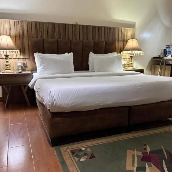 Li Tour International Hotel โรงแรมในอีเคจา