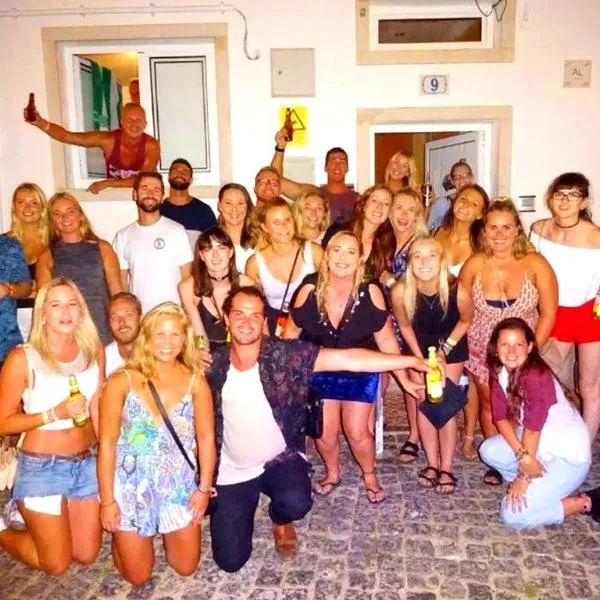 Cloud 9 Hostel, khách sạn ở Lagos