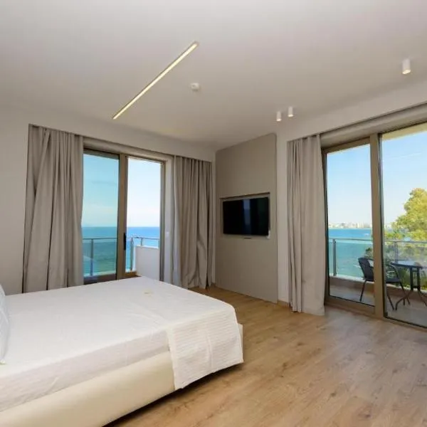 Navy Hotel, hotel u Valoni