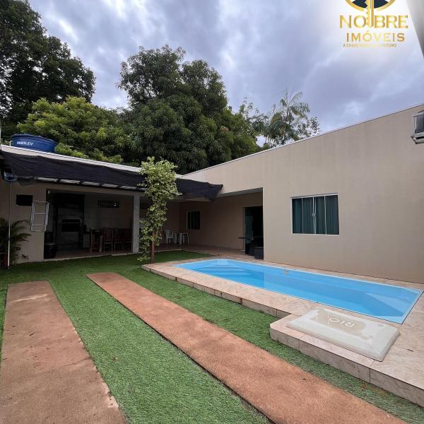 Casa Sairodrómo com 3 suítes em Alter do Chão