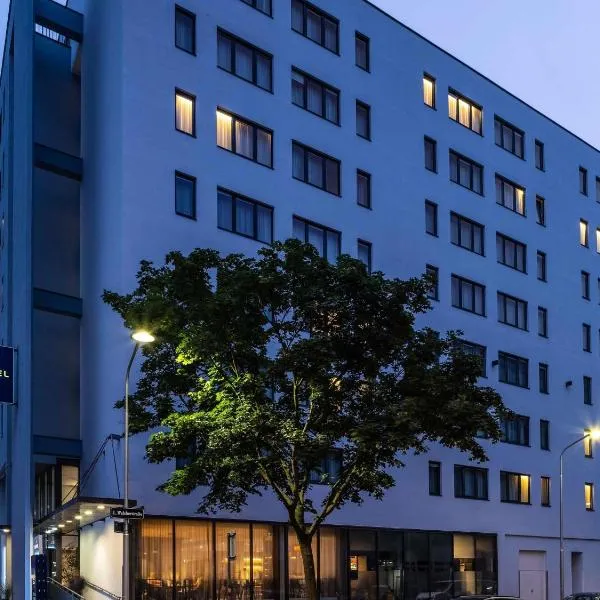 Novotel Suites Wien City Donau, hotel i Wien