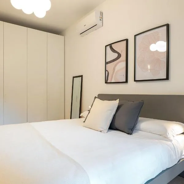 Urban Oasis with Patio Labicana Apartment near Termini, hotel a Roma