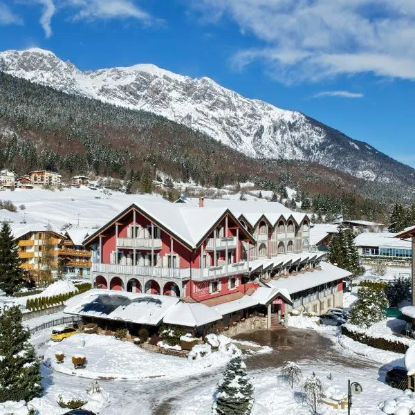 Hotel La Bussola โรงแรมในอันดาโล