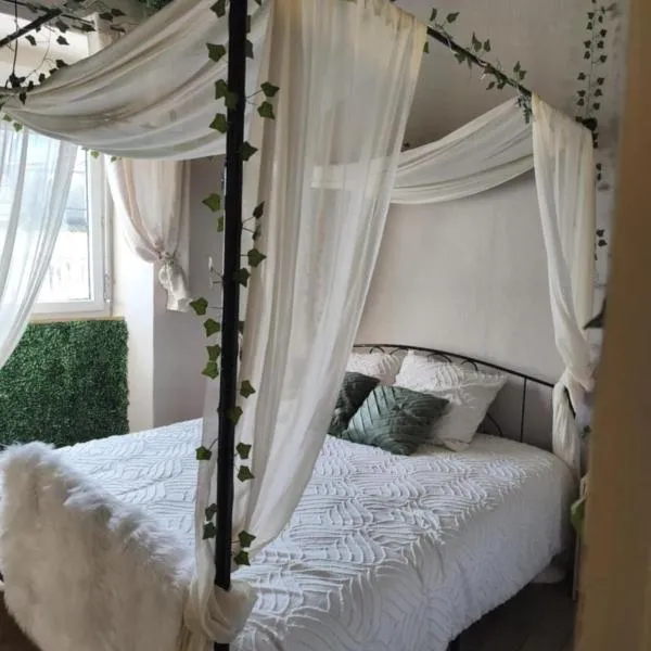 Refuge de la Forêt Appartement Féerique, hôtel à Saint-Privat