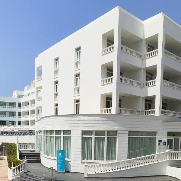 BLUESEA Lagos de Cesar, hotel en Puerto de Santiago