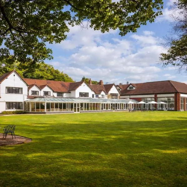 Macdonald Craxton Wood Hotel & Spa, hotel v mestu Ledsham