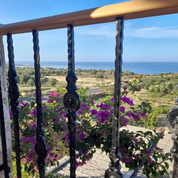 "Villa Othon-Leni" - Panoramic Sea View & Traditional Luxury, hotel i Paralia Demonias