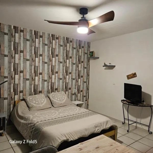 Le temps d'une pause ! Petit-déjeuner inclus !, Hotel in Servas