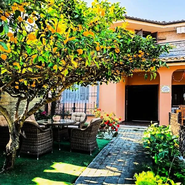 Il Bacio di Roma، فندق في Infernetto