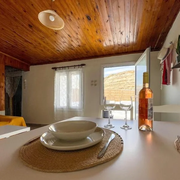 Kritamos Beach House - Near the Beach with Easy Parking, hotel in Matala