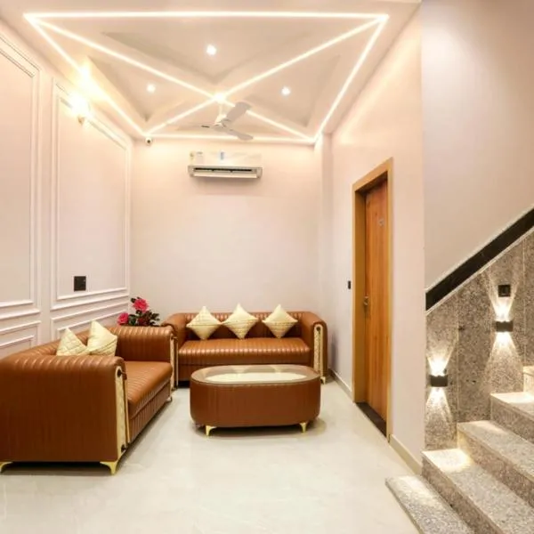 FairMounts Plaza Inns Near Delhi International Airport photo 2
