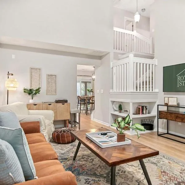 Boho SoCo- 8 mins to Credit One, 20 mins to DTWN, hotell i Charleston