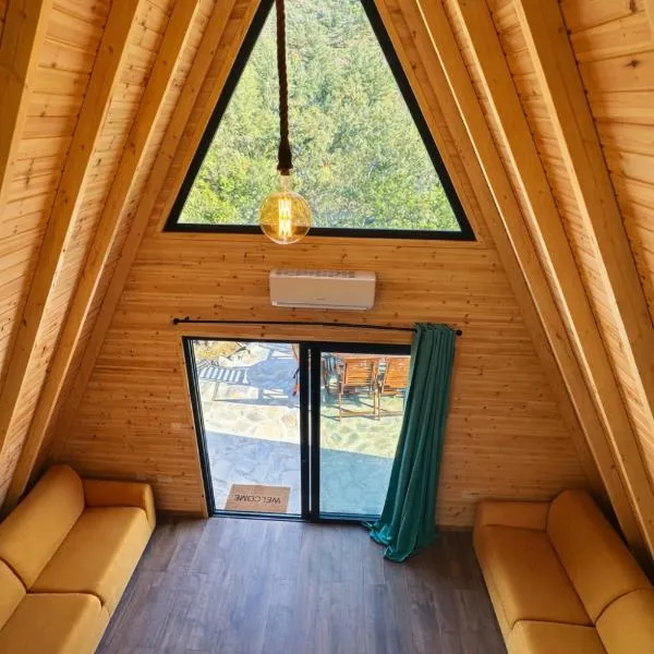 Private Glamping Cabin for Family Getaway with BBQ, хотел в Arakapas