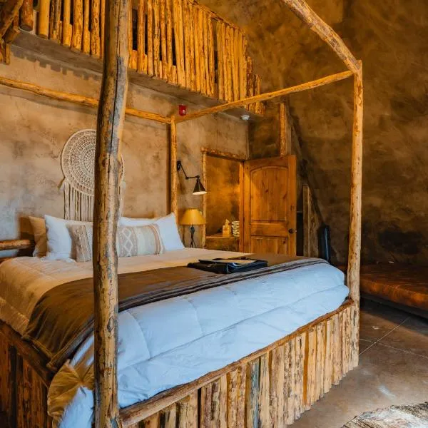 Zion White Bison Glamping & RV Resort, hotell i Virgin