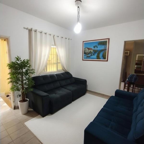 Casa com Churrasqueira, Ar Condicionado a 300m Praia para 10 pessoas