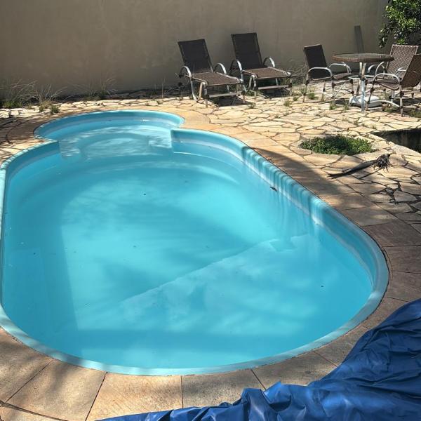 Casa com piscina churrasqueira perto de cachoeira