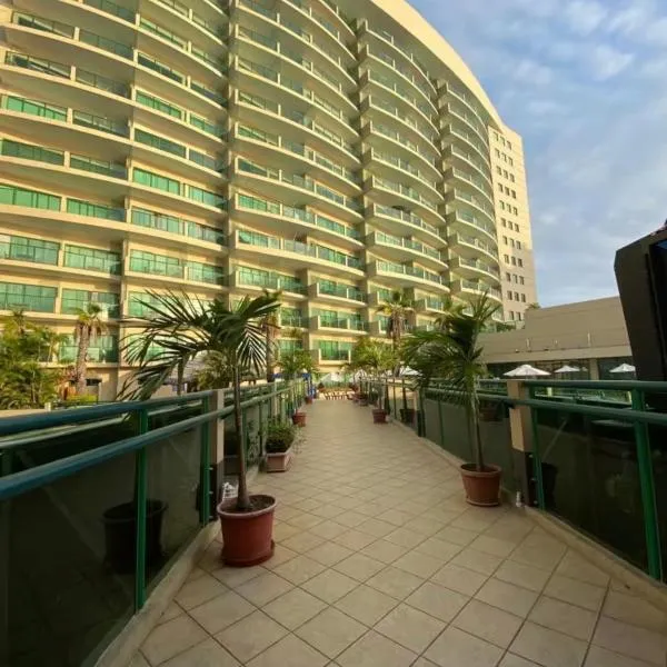 Departamento Barceló Colon Miramar Salinas, hótel í Salinas