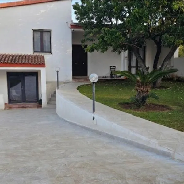 Villa Rita Apartament & Rooms, hotel a Fontane Bianche