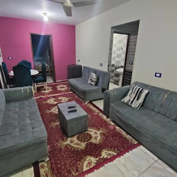 شقه مفروشه جميله جدا بموقع متميز 4, hotel en El Cairo