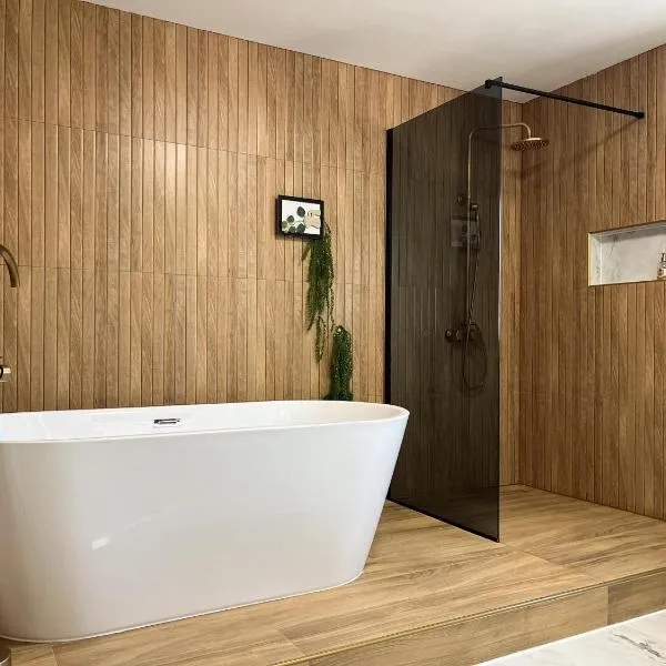 Filuma Suite - Gacka River, hotell i Otočac