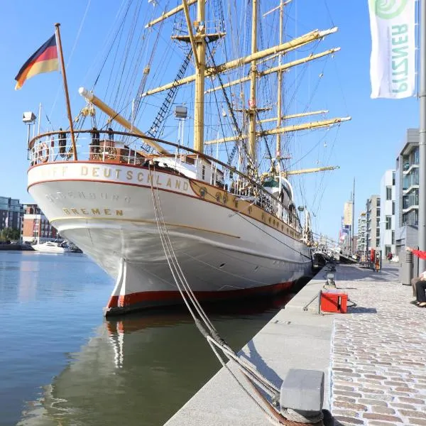 Schulschiff Deutschland Bremerhaven โรงแรมในเบรเมอร์ฮาเฟิน