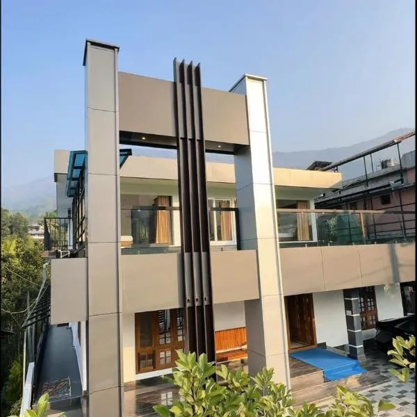 Private Pool Home for Couples and Family, hotel din Anachal