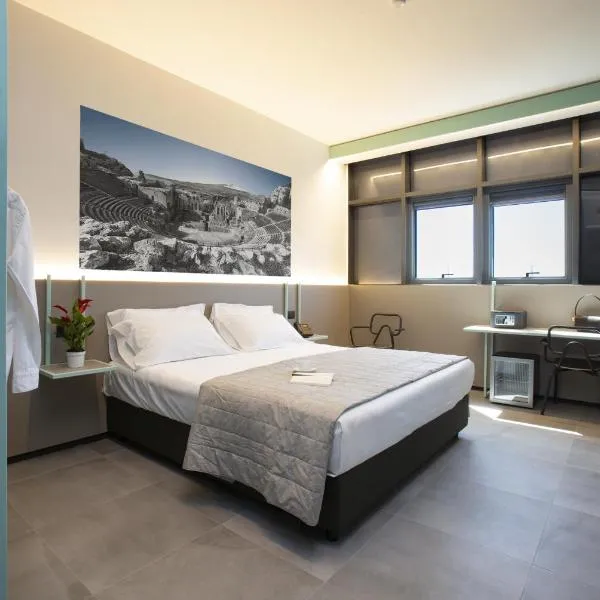 Viesnīca CUBIK inn Design Rooms pilsētā Gravīna di Katānija